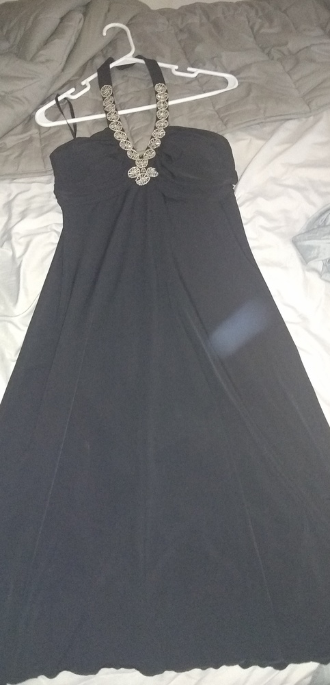 Cute little black dress 😍